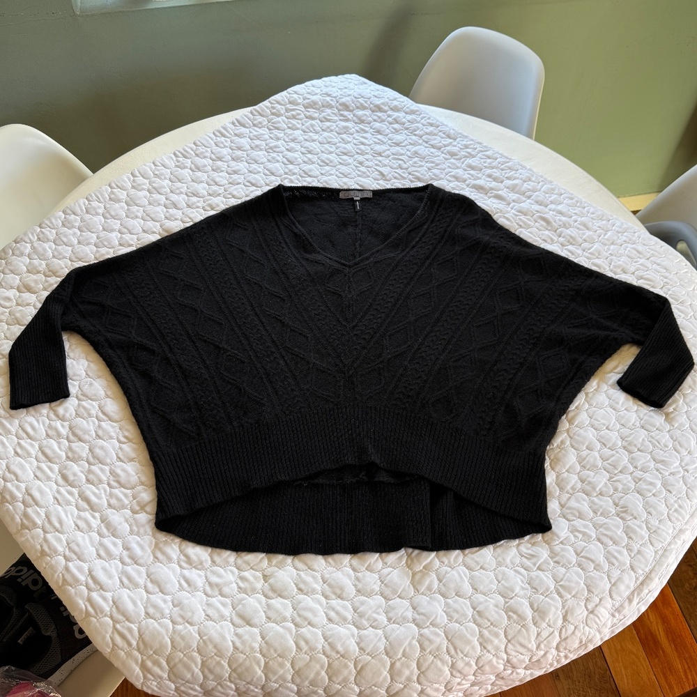 Quinn Stingray Cashmere Sweater Size XS/S